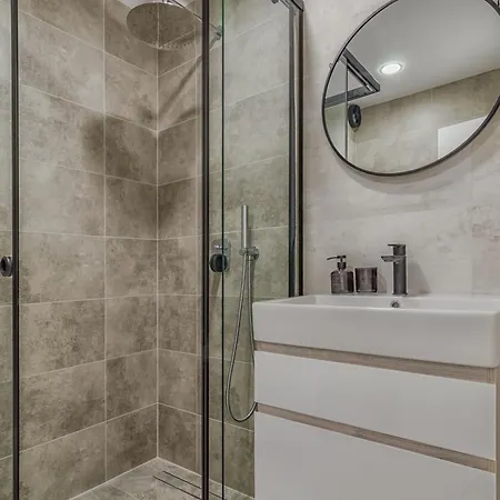 Luxury Oasis Near The Sea Apartment Varna